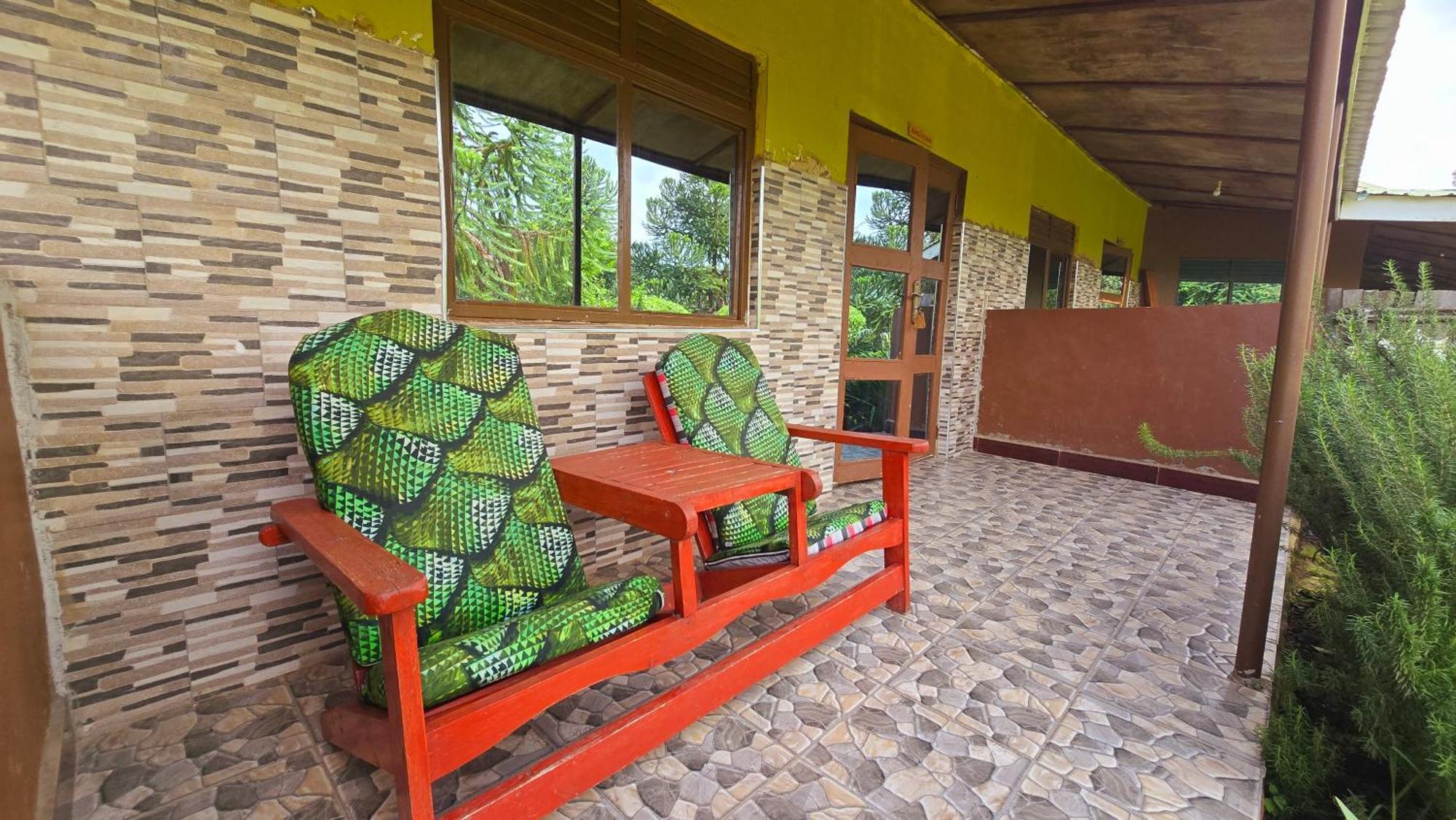 Paradise Eco-Hub Kabale Exterior foto